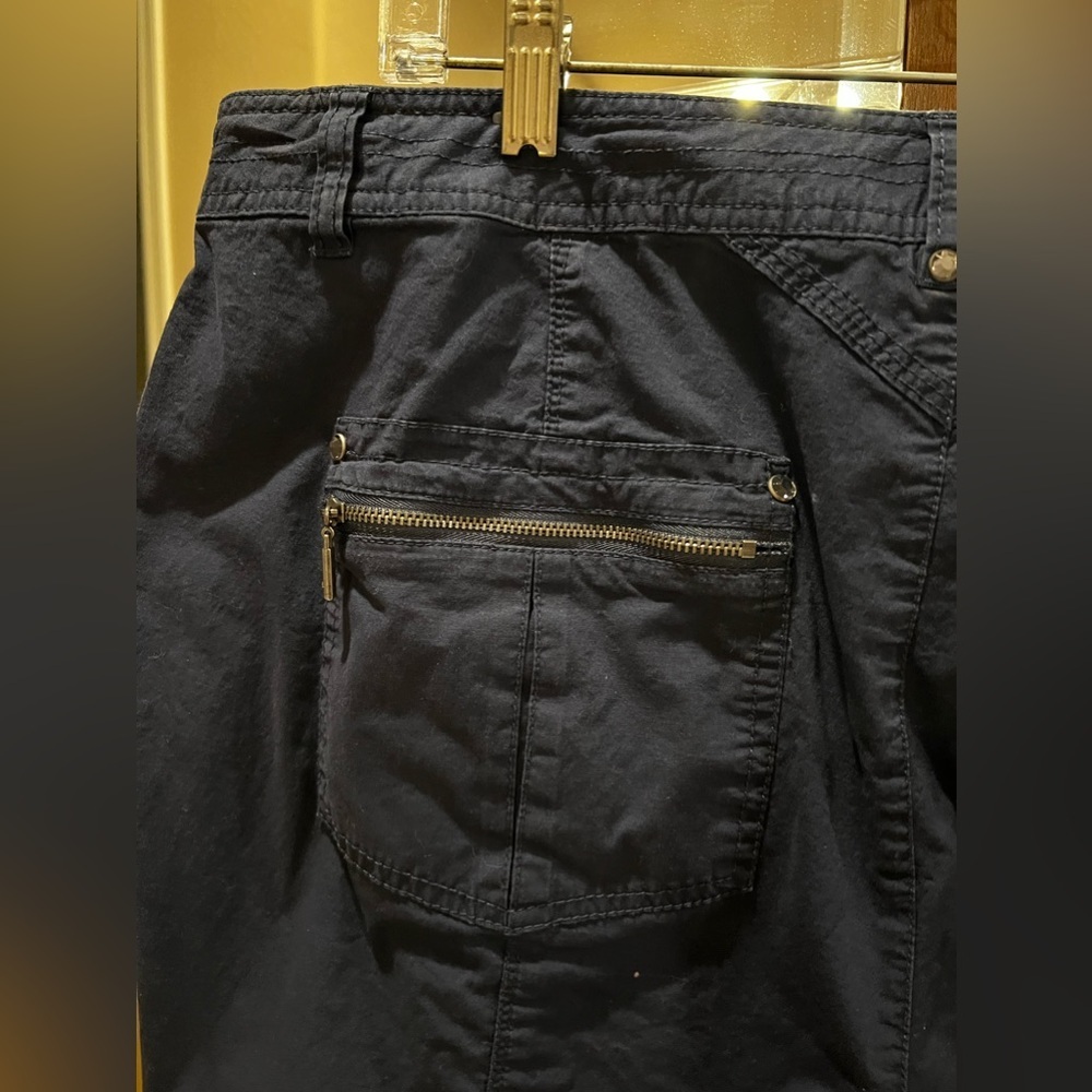INC International Concepts Relaxed fit Women’s Cargo Capris Navy Size 18W - Picture 7 of 8